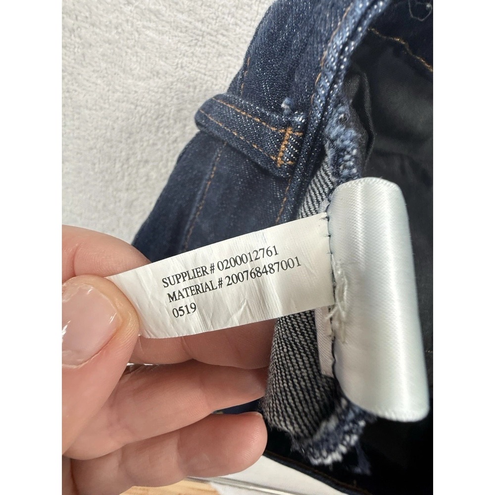 dark wash blue Lauren Ralph Lauren stretch denim pencil skirt with a back slit 8 - Picture 11 of 16